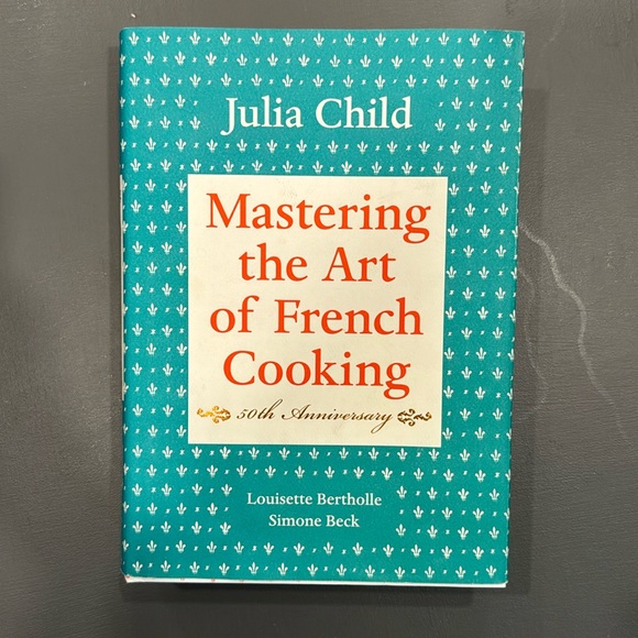 Knoph Other - Mastering the Art of French Cooking, Volume 1: A Cookbook by Julia Child
